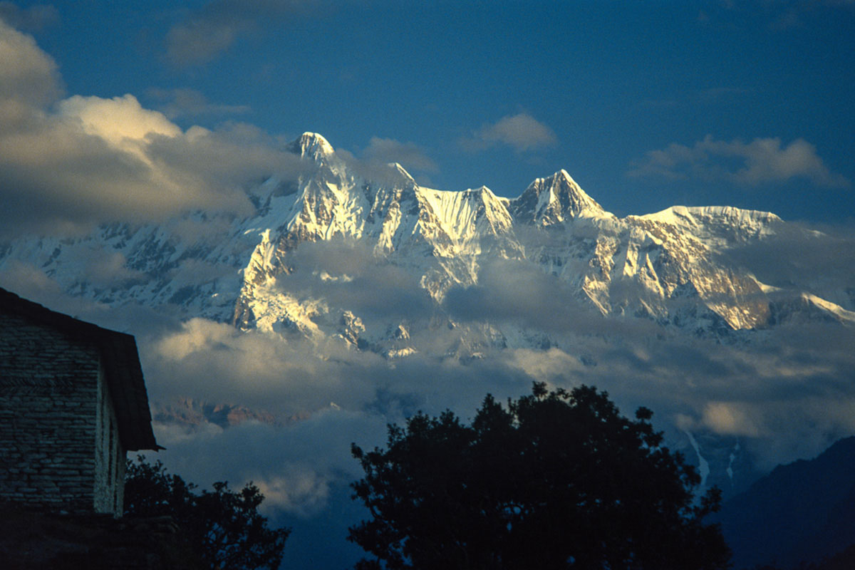 Gurja Himal from Dharapani Gurja Himal from Dharapani