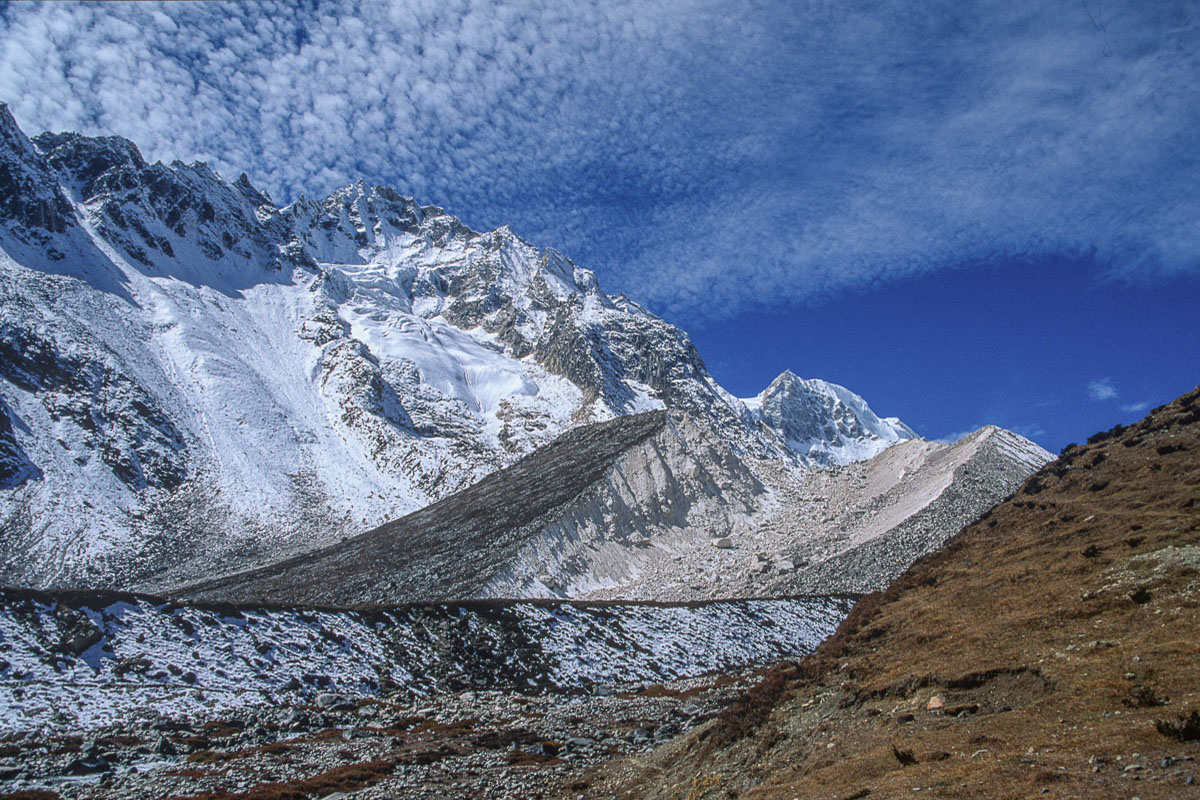 Manaslu Glacier and the Larkya La Manaslu Glacier and the Larkya La