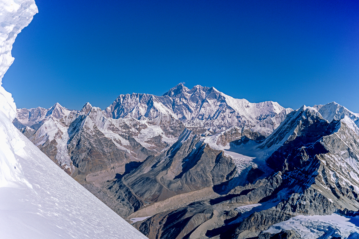 Everest from the summit of Mera Peak